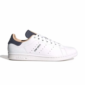 Stan Smith 'Magic Beige' least dancing