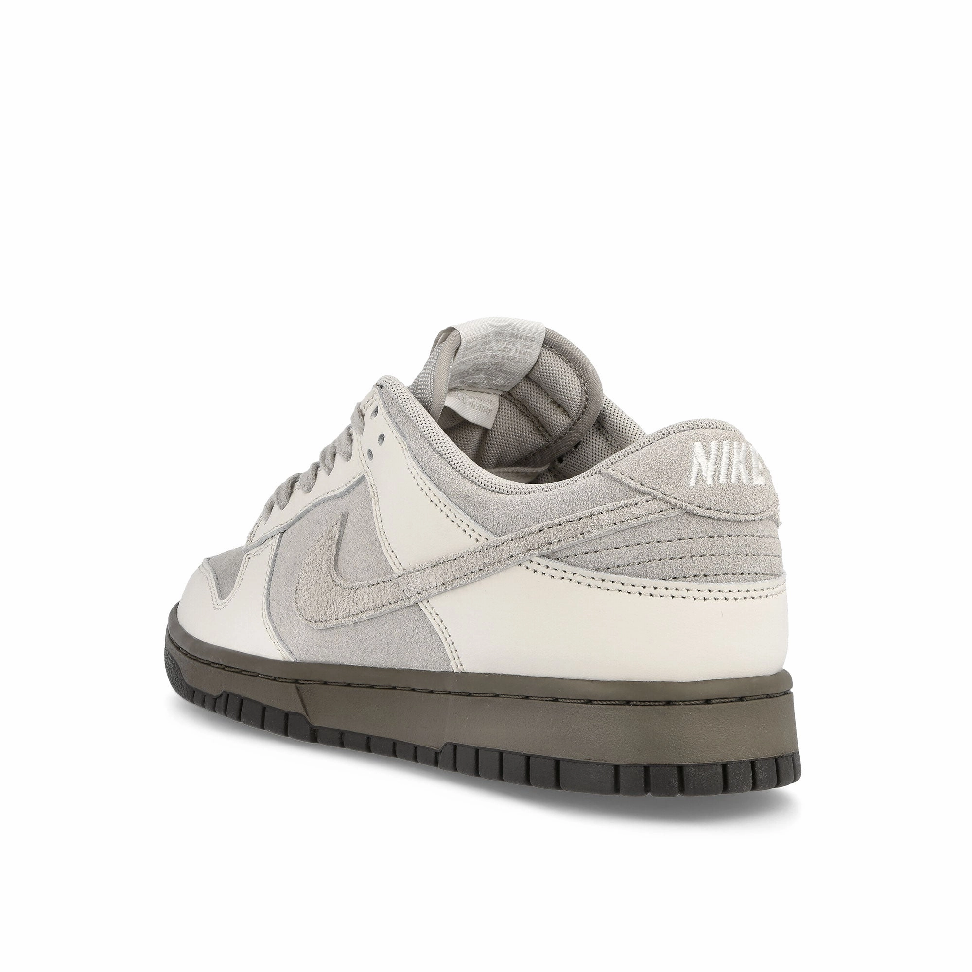 Dunk Low Retro Aerodynamic Structure