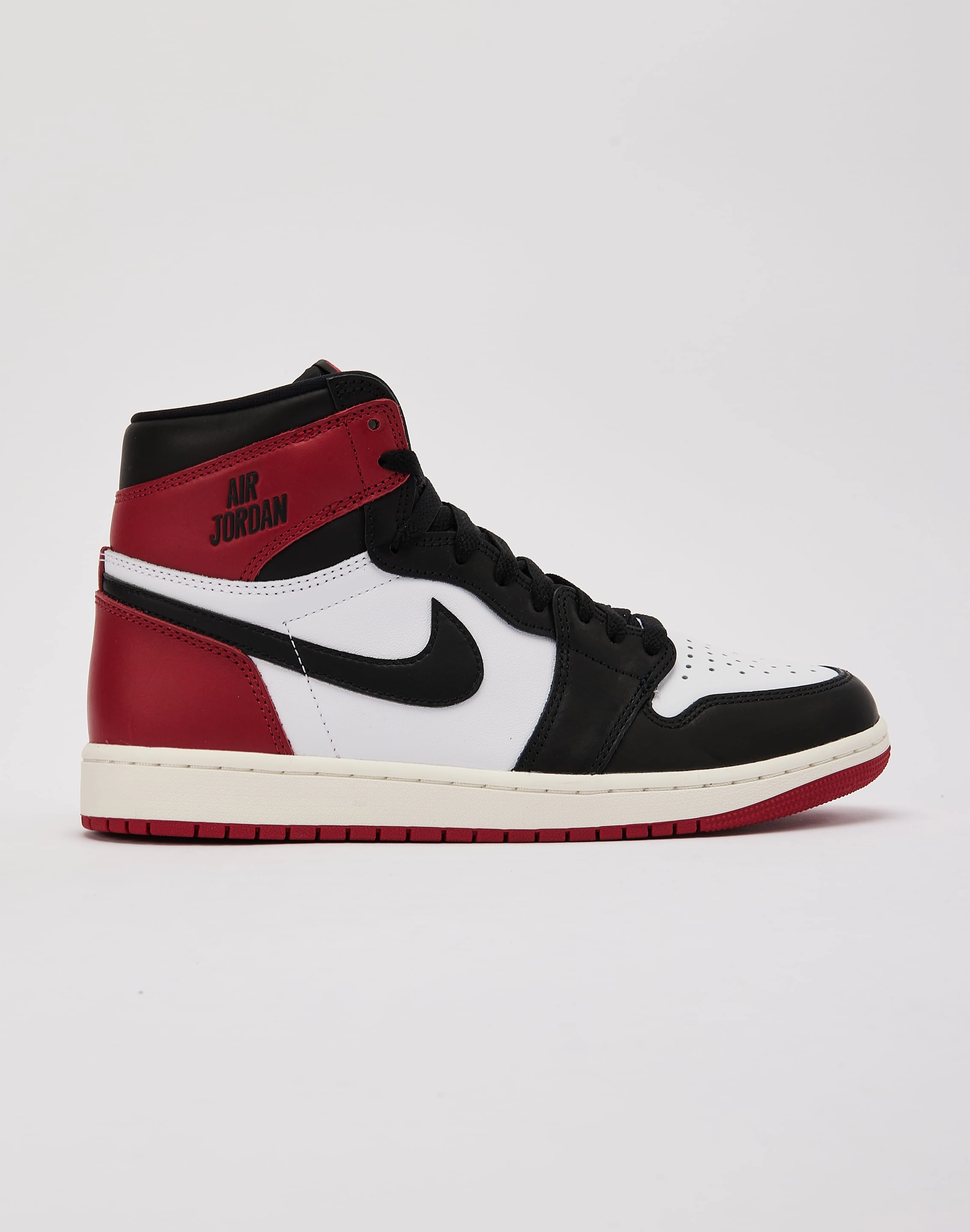 Jordan Air Jordan 1 Retro High OG 'Black Toe Reimagined' most lightweight