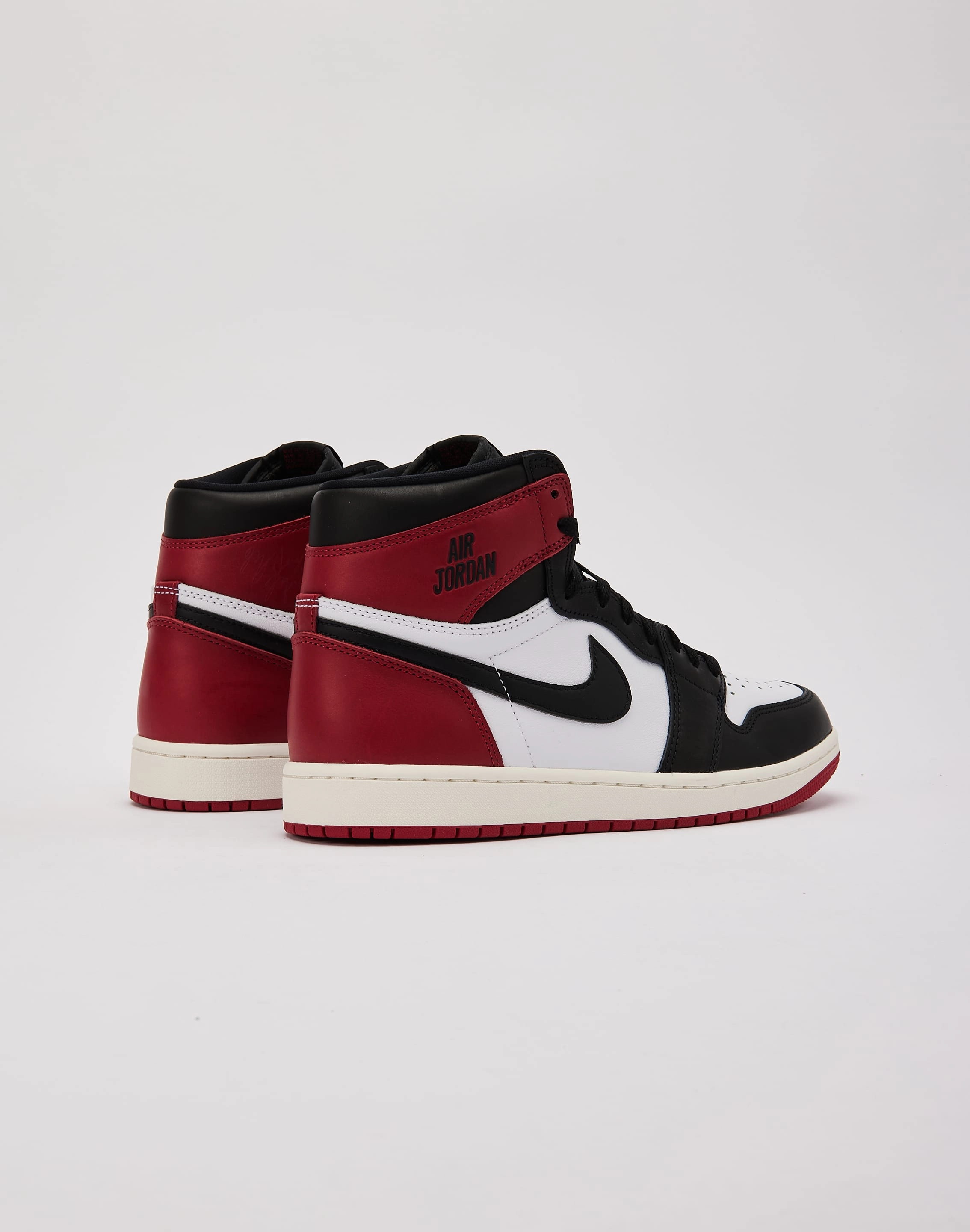 Low Profile Collar agility - improvement - level Jordan Air Jordan 1 Retro High OG 'Black Toe Reimagined'