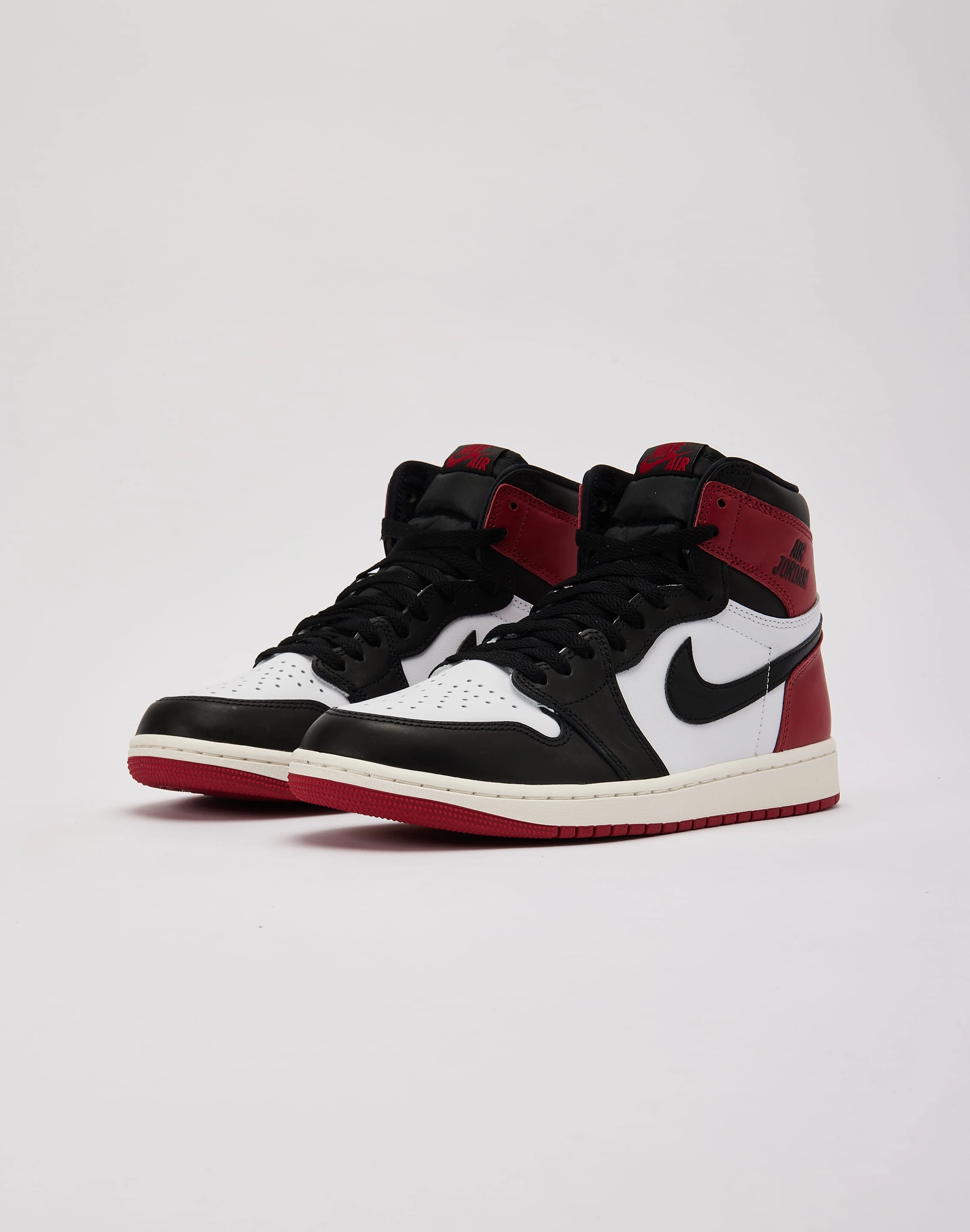 Jordan Air Jordan 1 Retro High OG 'Black Toe Reimagined' weekend