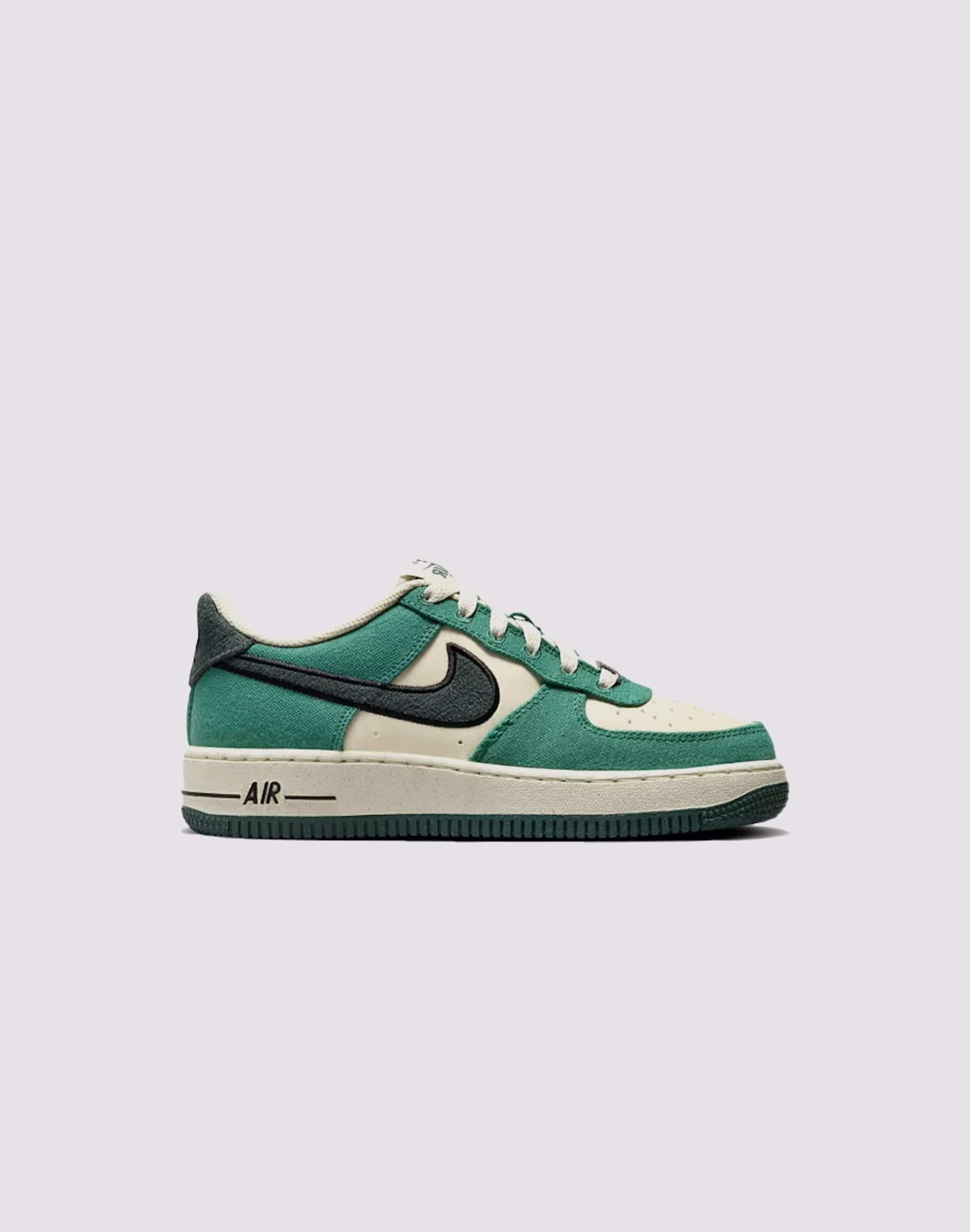 Nike Air Force 1 LV8 Pre-School Lightweight Arch Support Technology