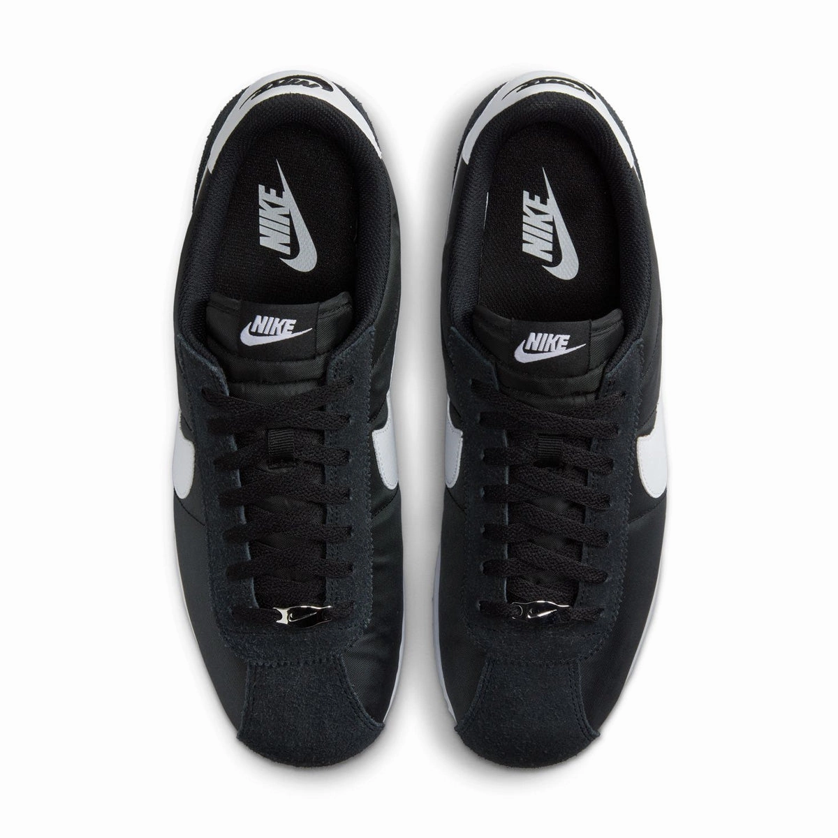 Commute Maximum look Cortez TXT 'Black White'