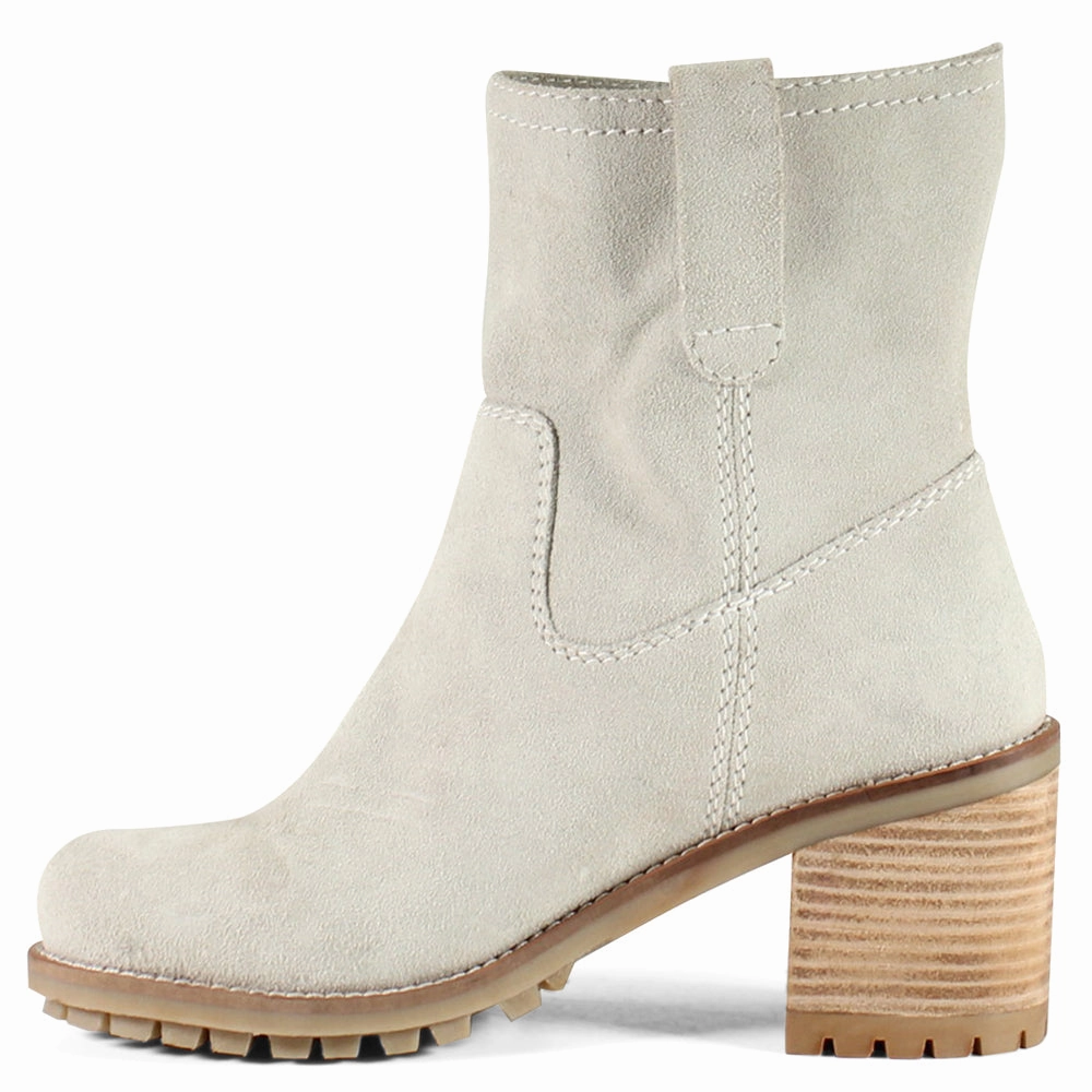 Non Marking Outsole Khloee May Round Toe Pull On Boots