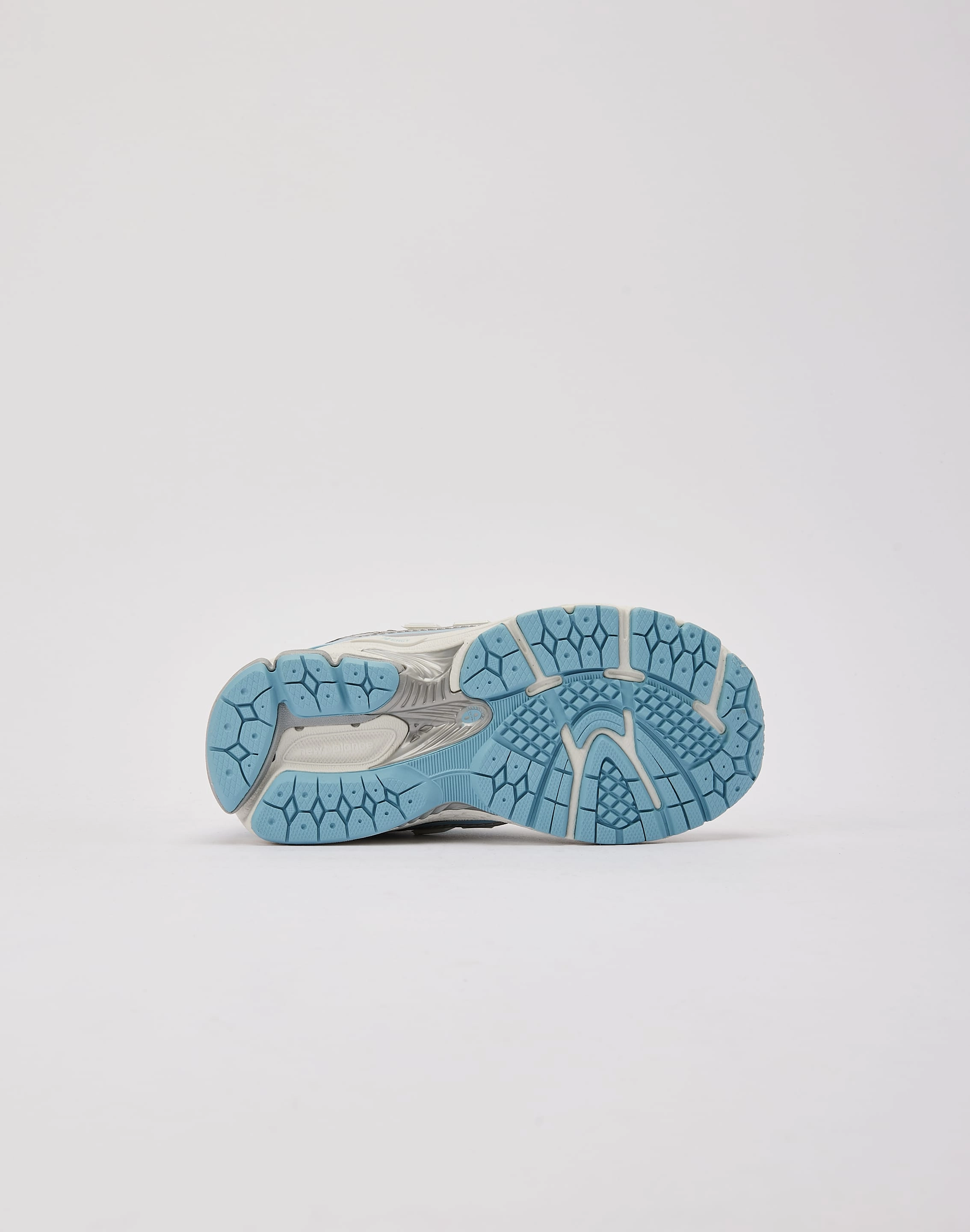 New Balance 1906R Pre-School Superior shock absorption Odor Resistant Material