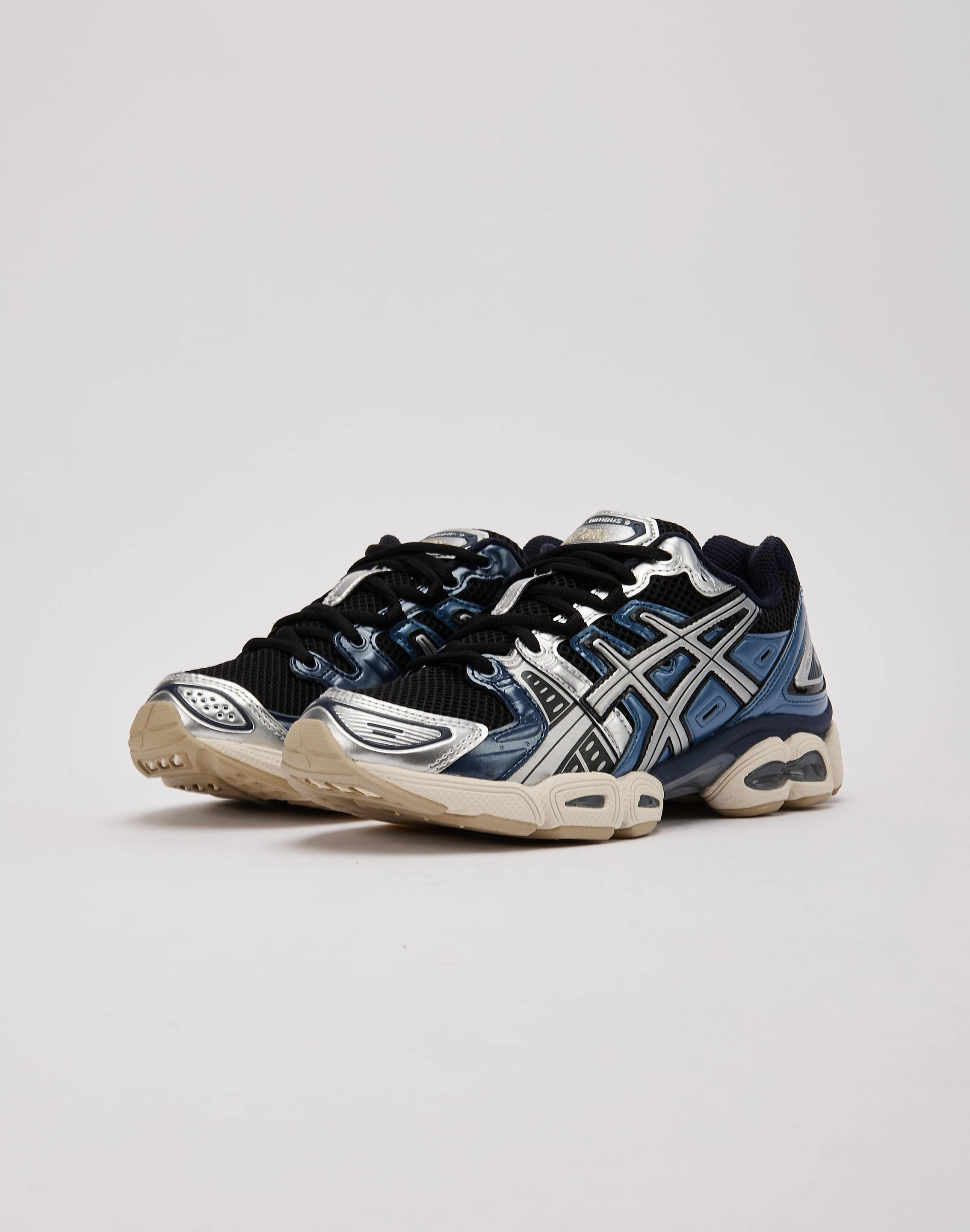 Average Exclusive traction Asics GEL-NIMBUS 9 Grade-School