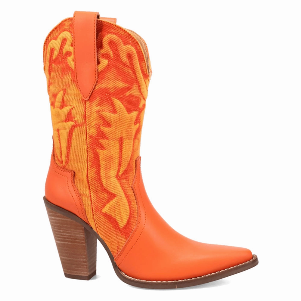 Travelers Cushioned Design Tipsy Embroidered Pointed Toe Pull On Cowboy Booties