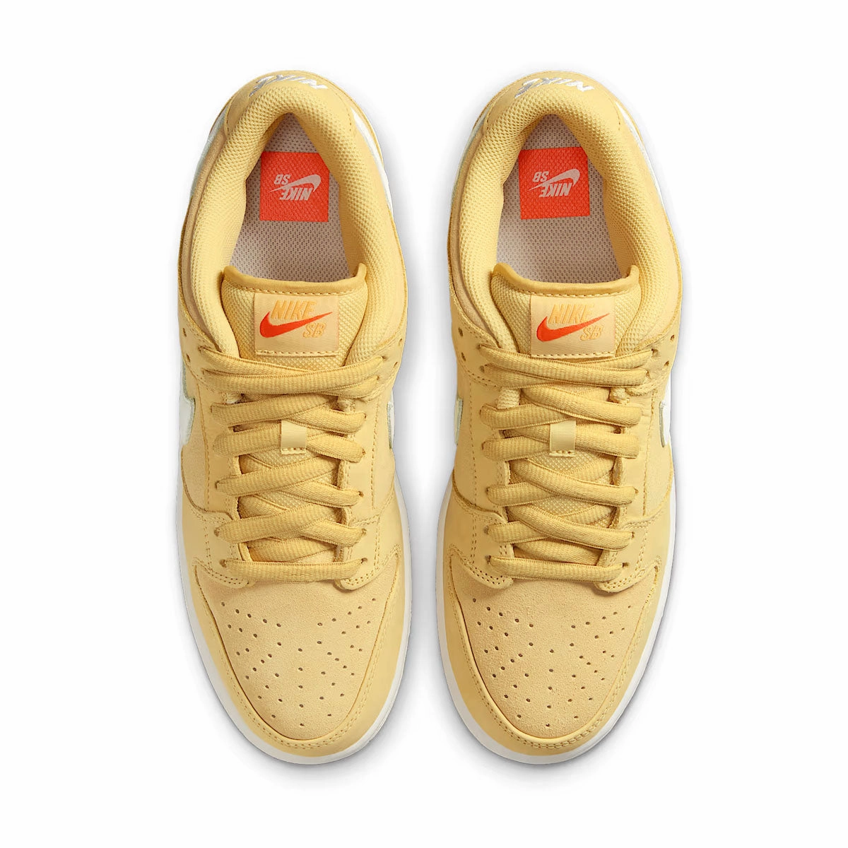 SB Dunk Low Pro 'Saturn Gold' baseball players' mobility label