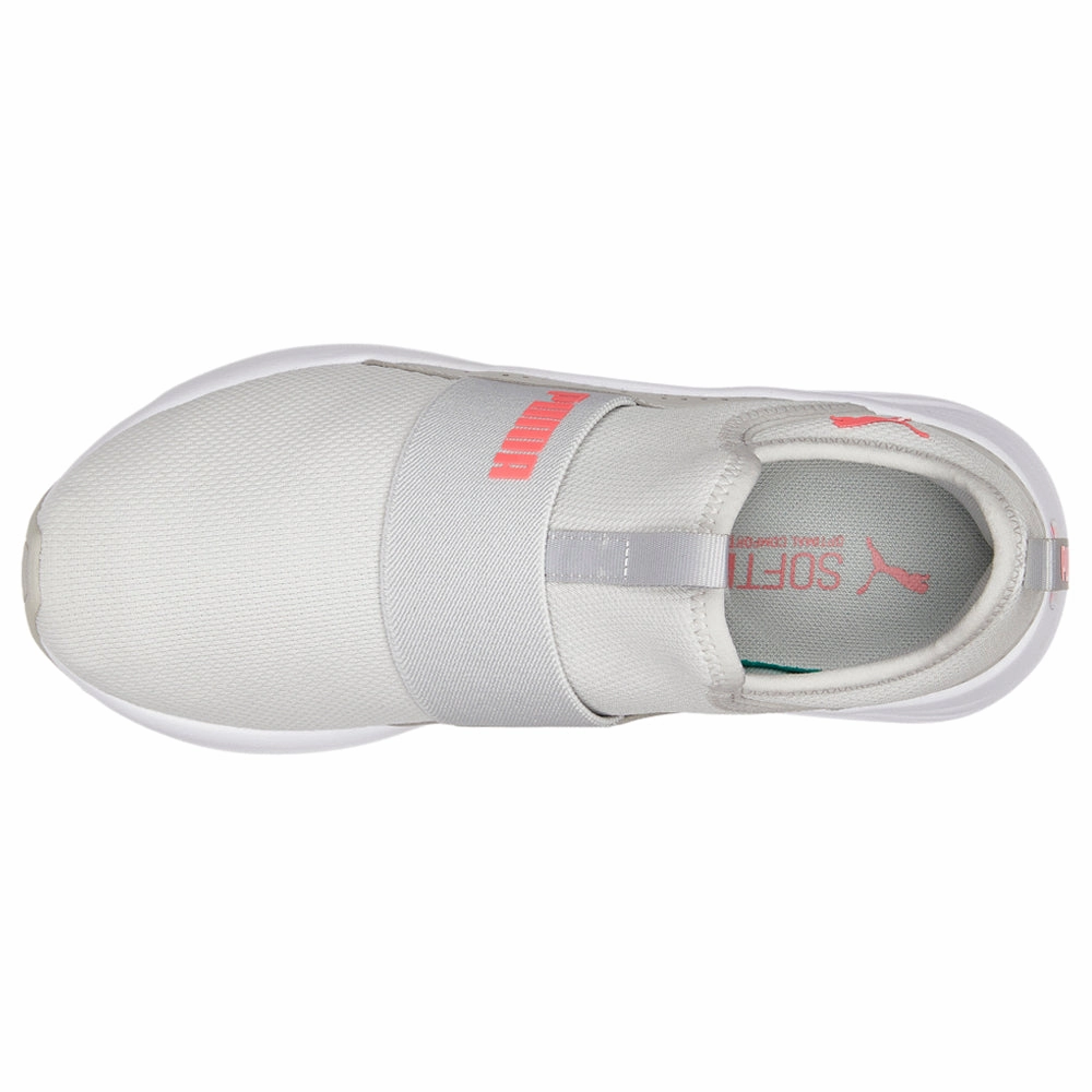 Softride Sophia Slip On Running Shoes Travel Shoes traveler