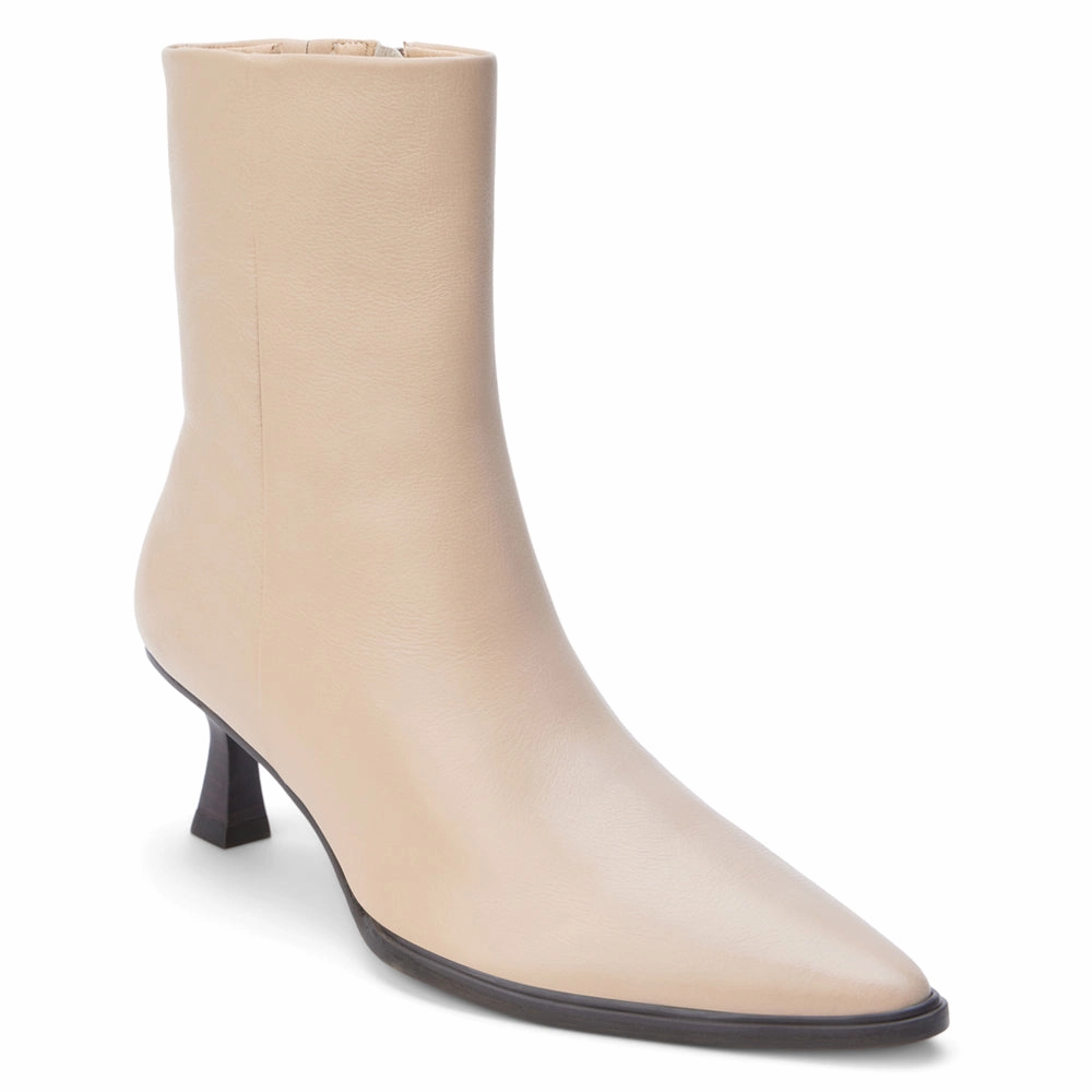 Gabbie Pointed Toe Zippered Booties Slim performance