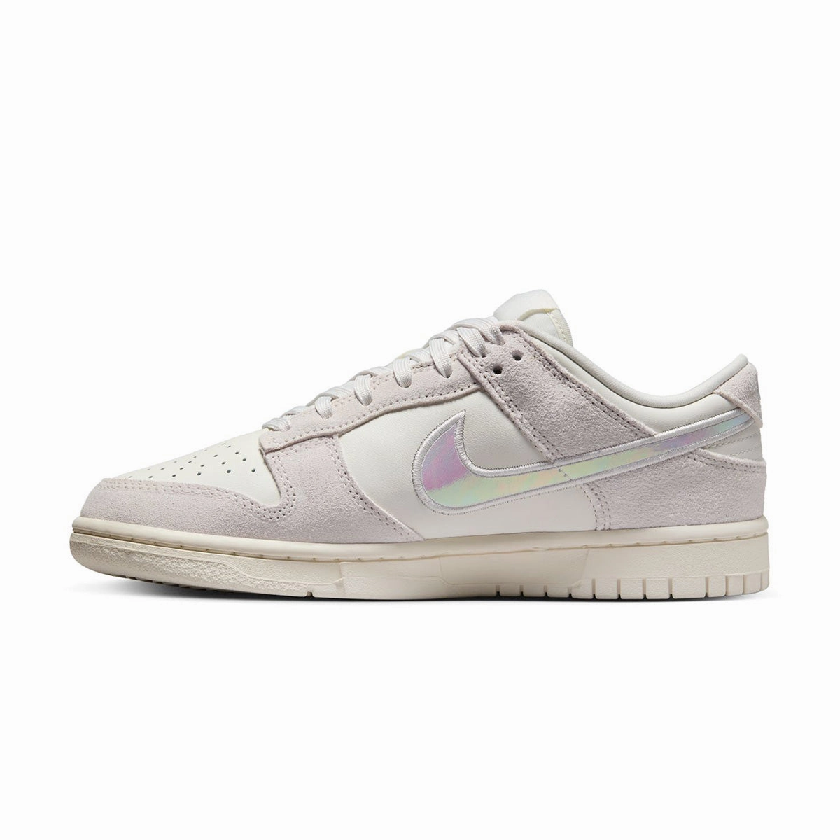 Wmns Dunk Low 'Iridescent' passionate runners Ultra Cushioned
