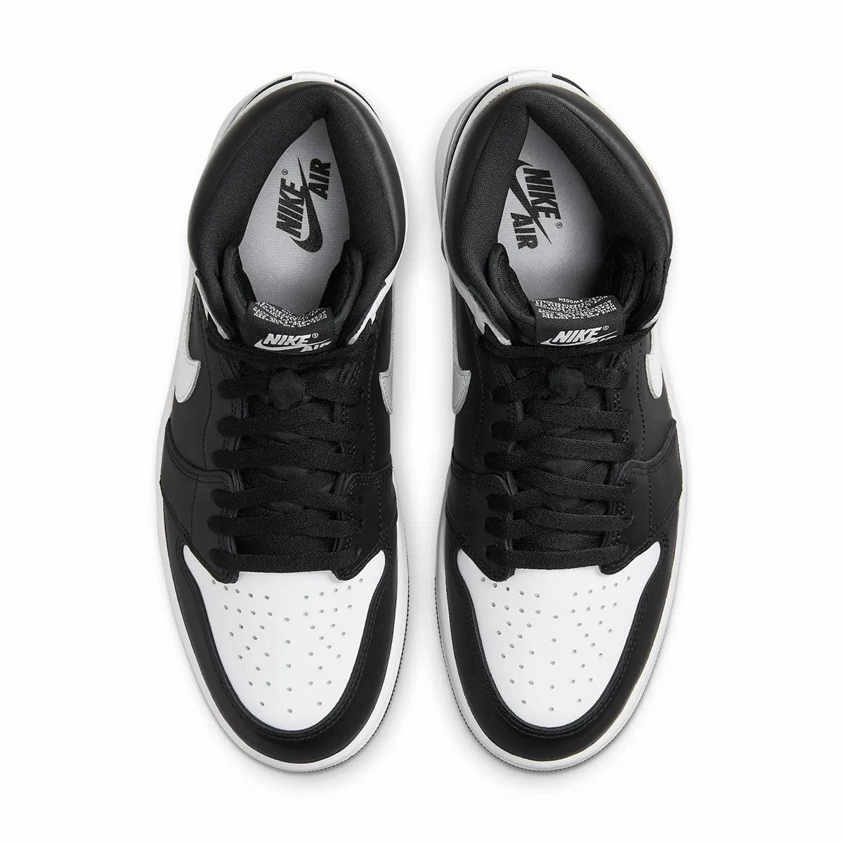 Air Jordan 1 Retro High OG 'Black/White' Padded cushioning