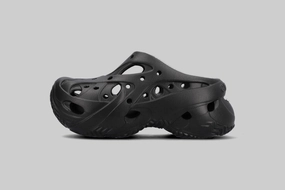 Perfect For Beach Women's Crocs Caged Clog 'Black'