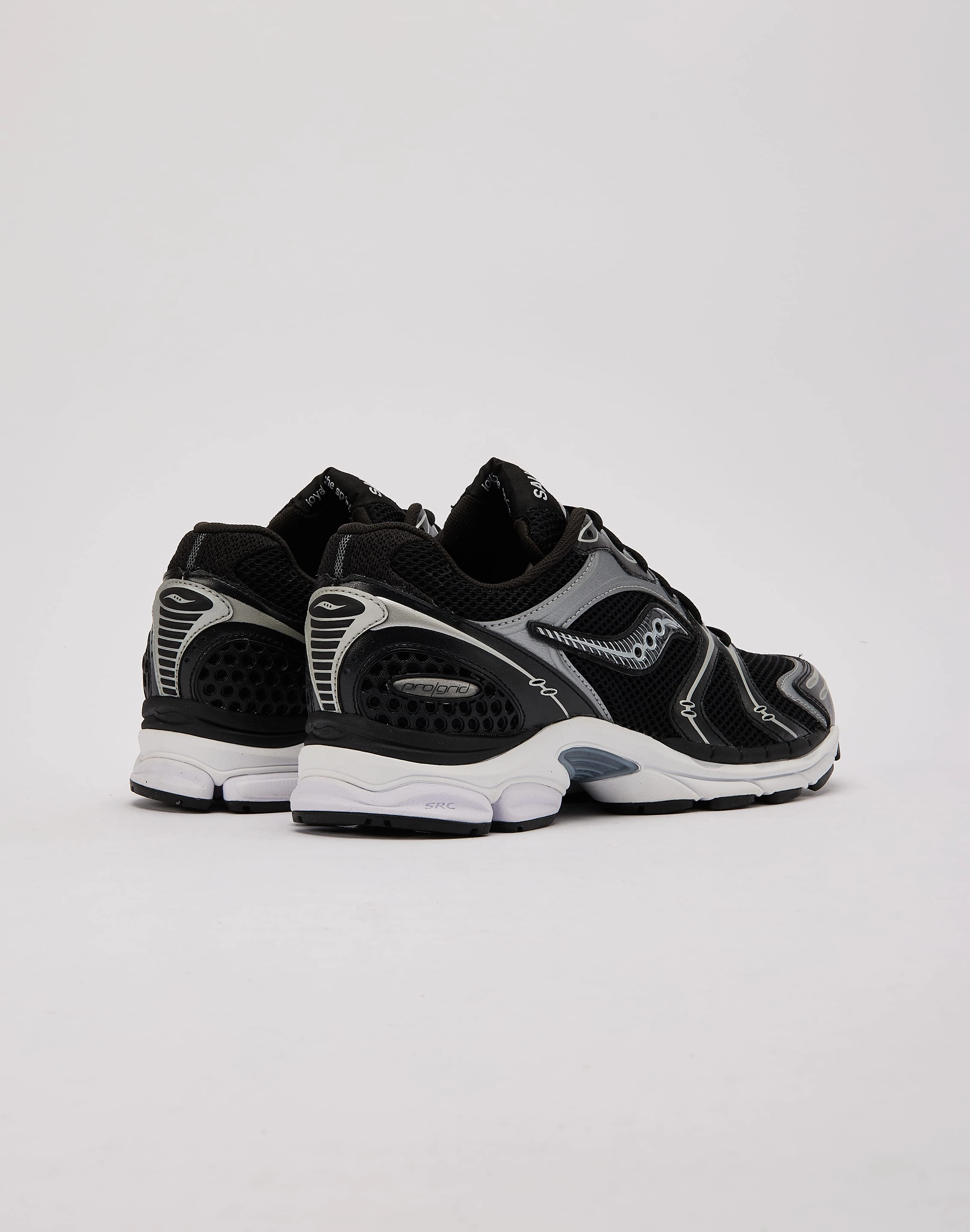 Dot Saucony ProGrid Triumph 4