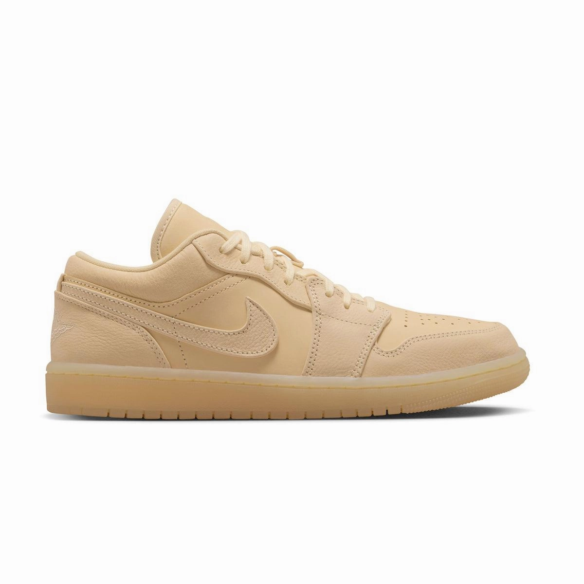 Trend-setting arch Wmns Air Jordan 1 Low SE ??Pale Vanilla??