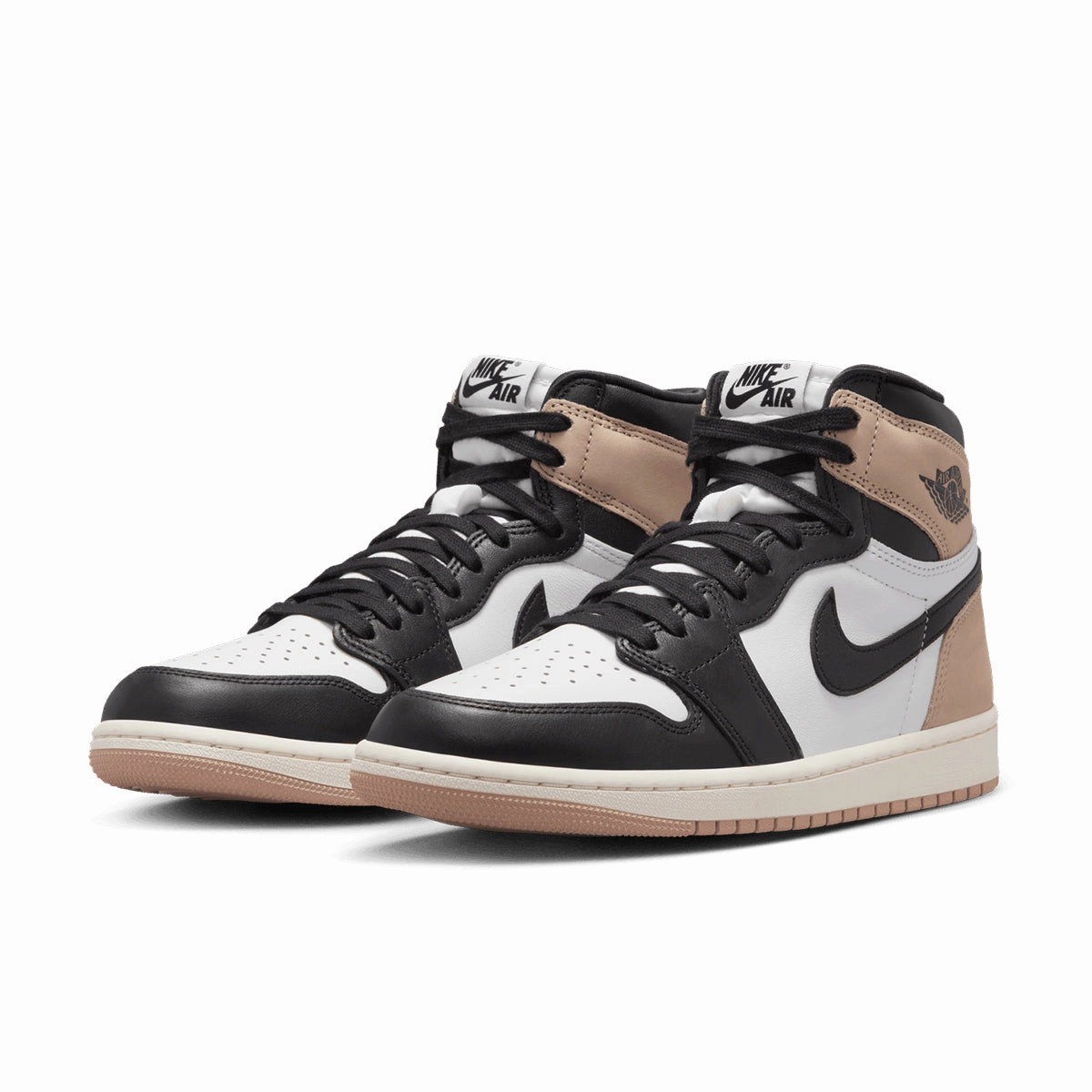 casual user Wmns Air Jordan 1 Retro High 'Latte'