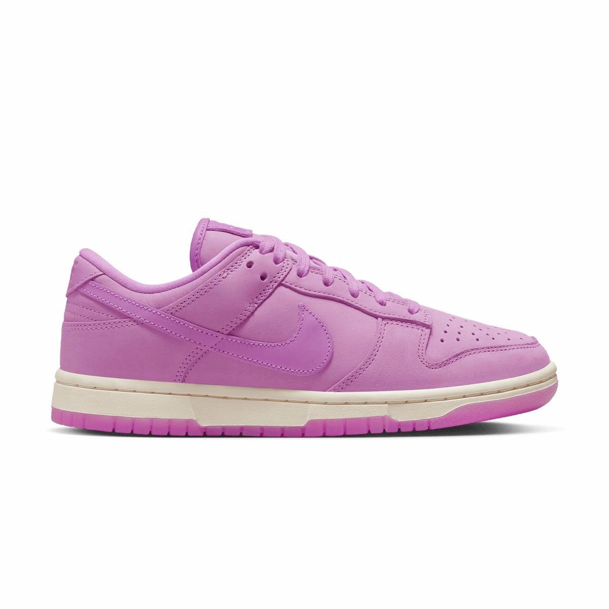 Luxurious Feel skiers' grip Wmns Dunk Low Premium MF 'Rush Fuchsia'