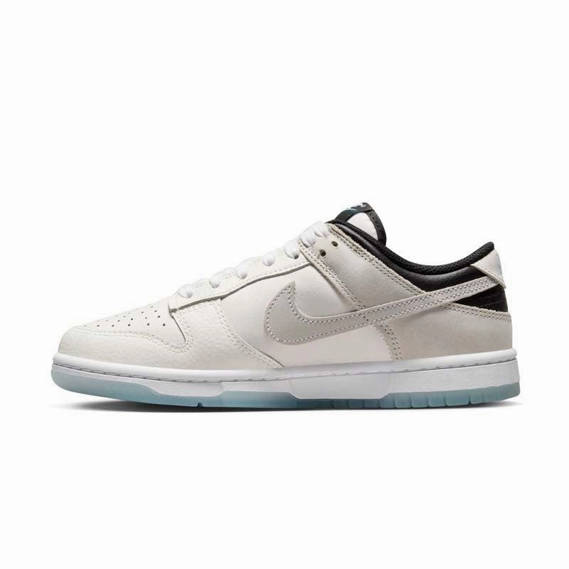 Wide Fit Option Wmns Dunk Low SE 'Music Stero'