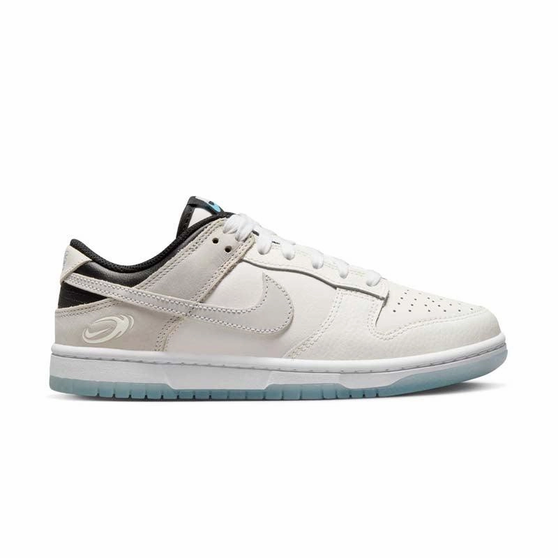 Wmns Dunk Low SE 'Music Stero' Timeless Support Retro-inspired support