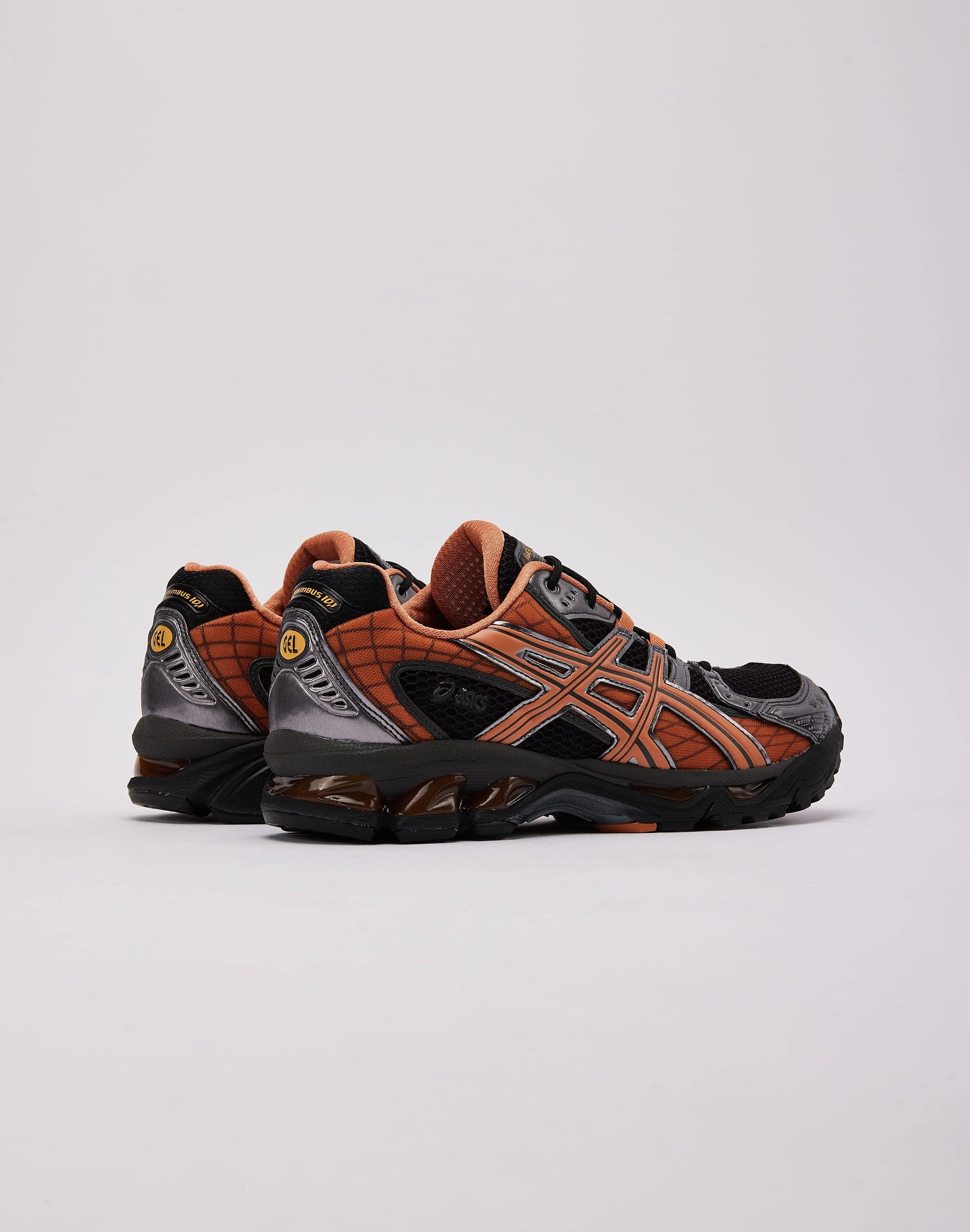 Asics GEL-NIMBUS 10.1 Cushioned Collar Design Contoured Arch Bridge