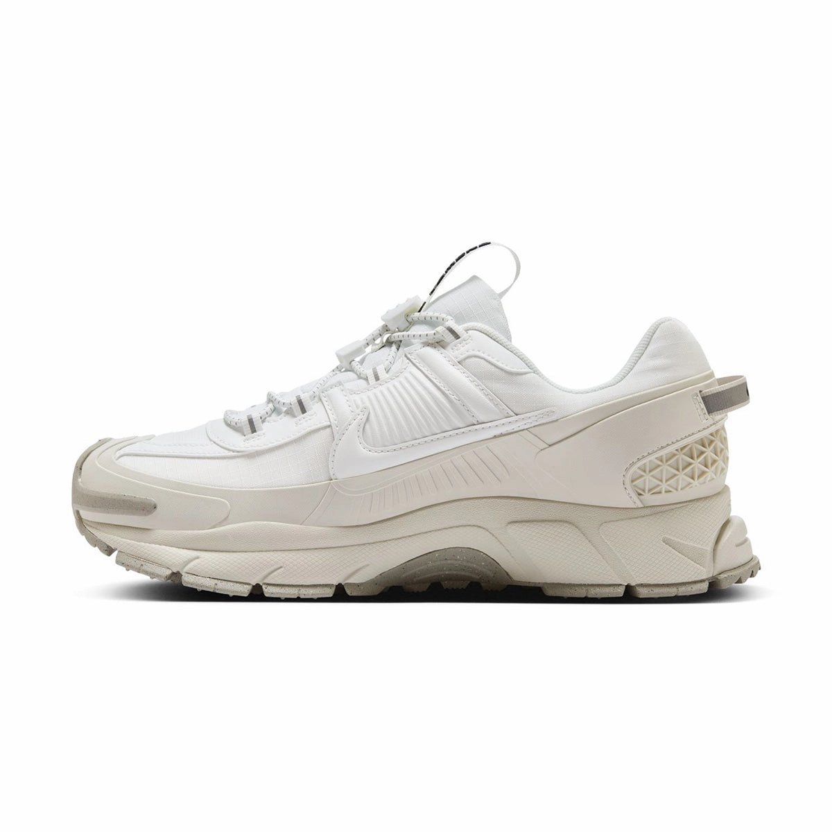 Zoom Vomero Roam 'Summit White' Lightweight TPU Plate walking - style